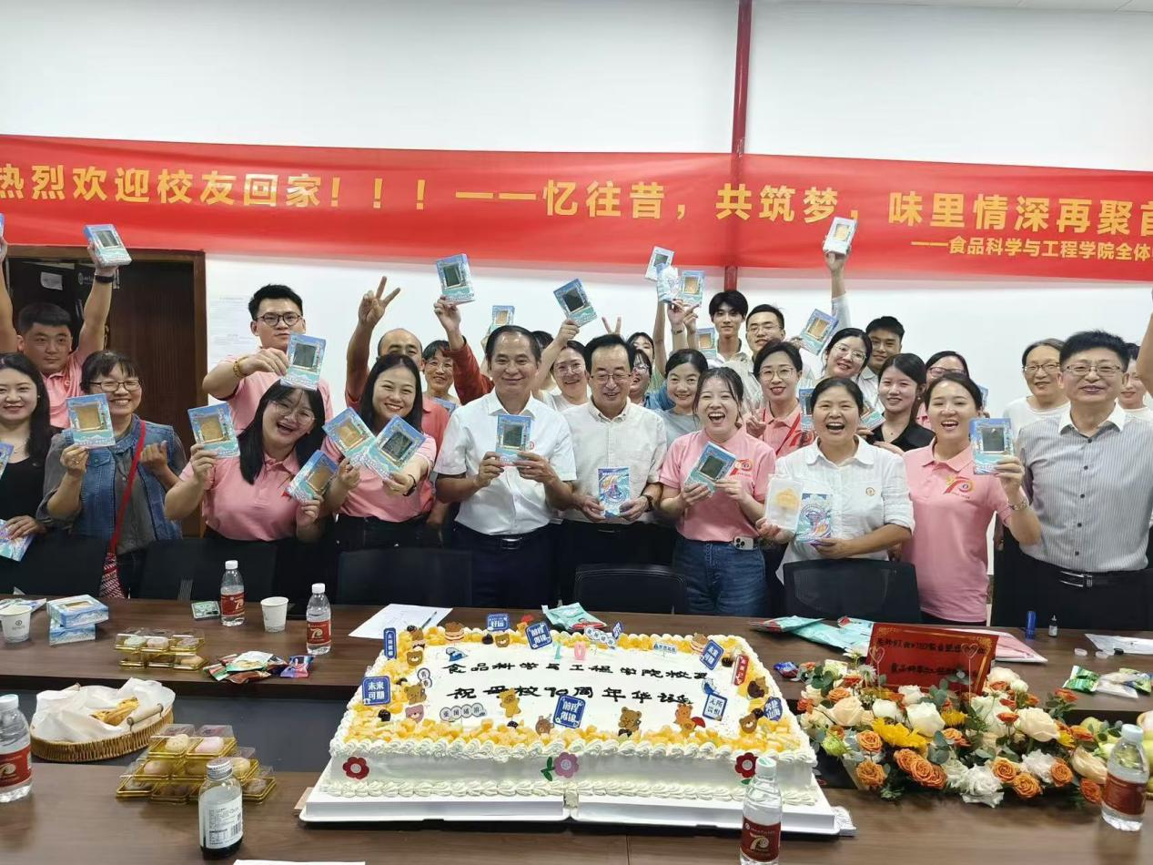 太阳成集团tyc9728热烈欢迎员工回家！忆往昔，共同筑梦